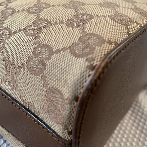 Vintage Gucci Canvas GG Shoulder Bag. - Picture 8 of 17